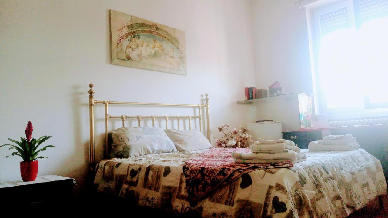 Big Room In Private Appartament, Close To The Station And Center Of City Bergamo Exteriér fotografie